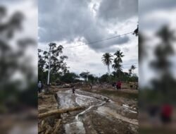 Hujan Deras Hampir Dua Pekan Sebabkan Banjir Bandang di Padang, Warga Panik