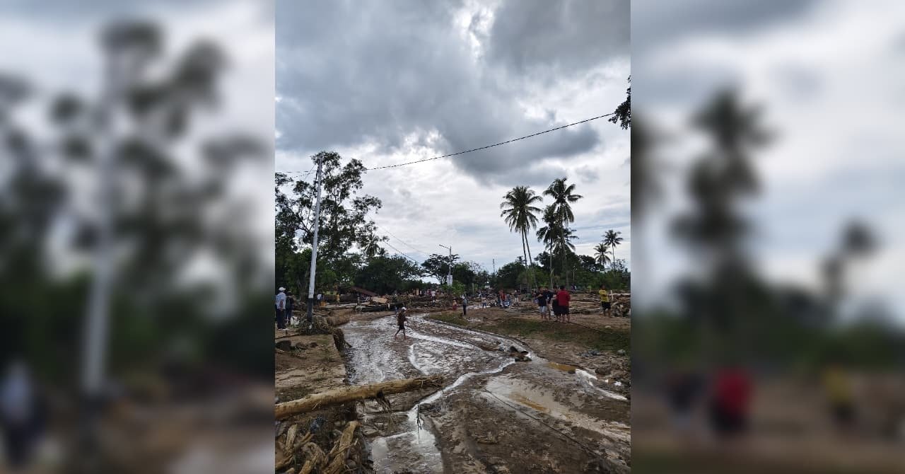 Hujan Deras Hampir Dua Pekan Sebabkan Banjir Bandang di Padang, Warga Panik