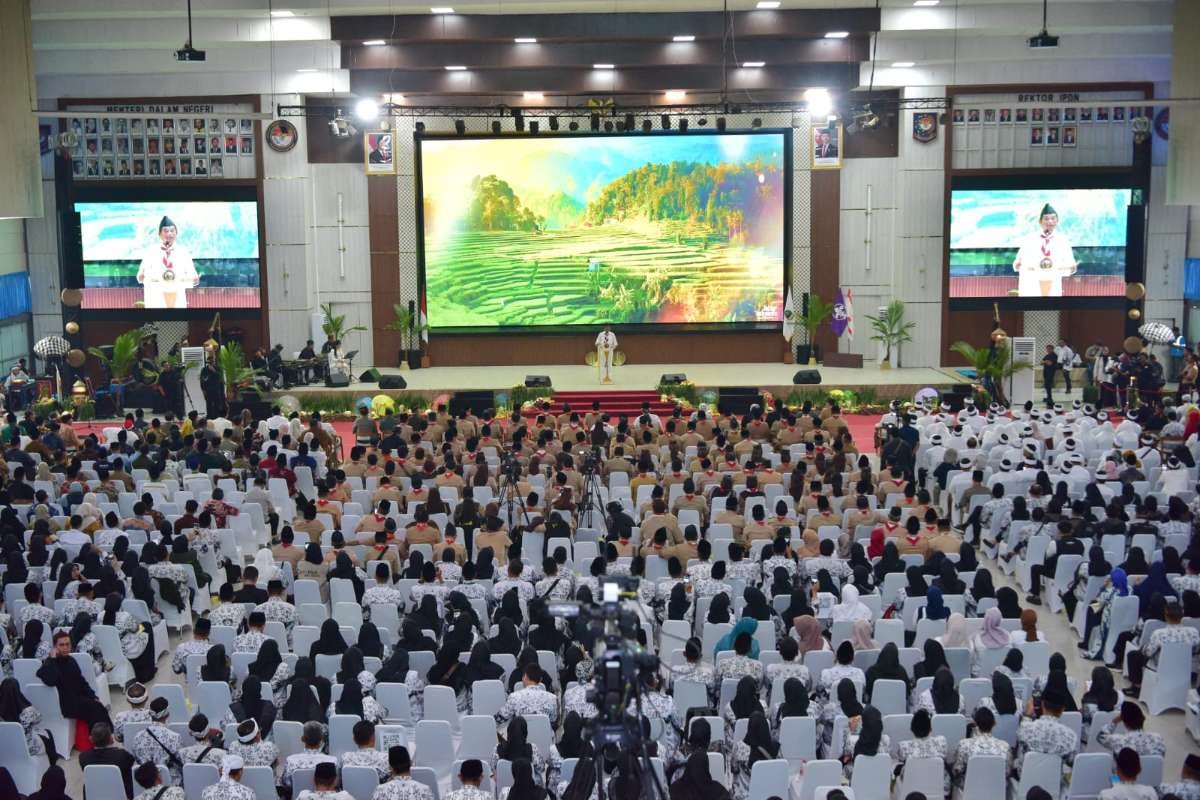 Peringatan Hari Guru Nasional Tingkat Provinsi Jawa Barat Tahun 2025 di Balairung Rudini, Institut Pemerintahan Dalam Negeri (IPDN), Selasa 9 Desember 2025. 