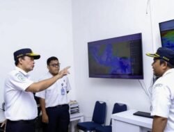 Pastikan Keamanan Cuaca Selama Nataru, BMKG Tinjau Posko Terpadu Pelabuhan Tanjung Priok