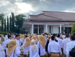 7.007 PPPK Paruh Waktu Dilantik, Bupati Cianjur: Layani Masyarakat Sepenuh Hati