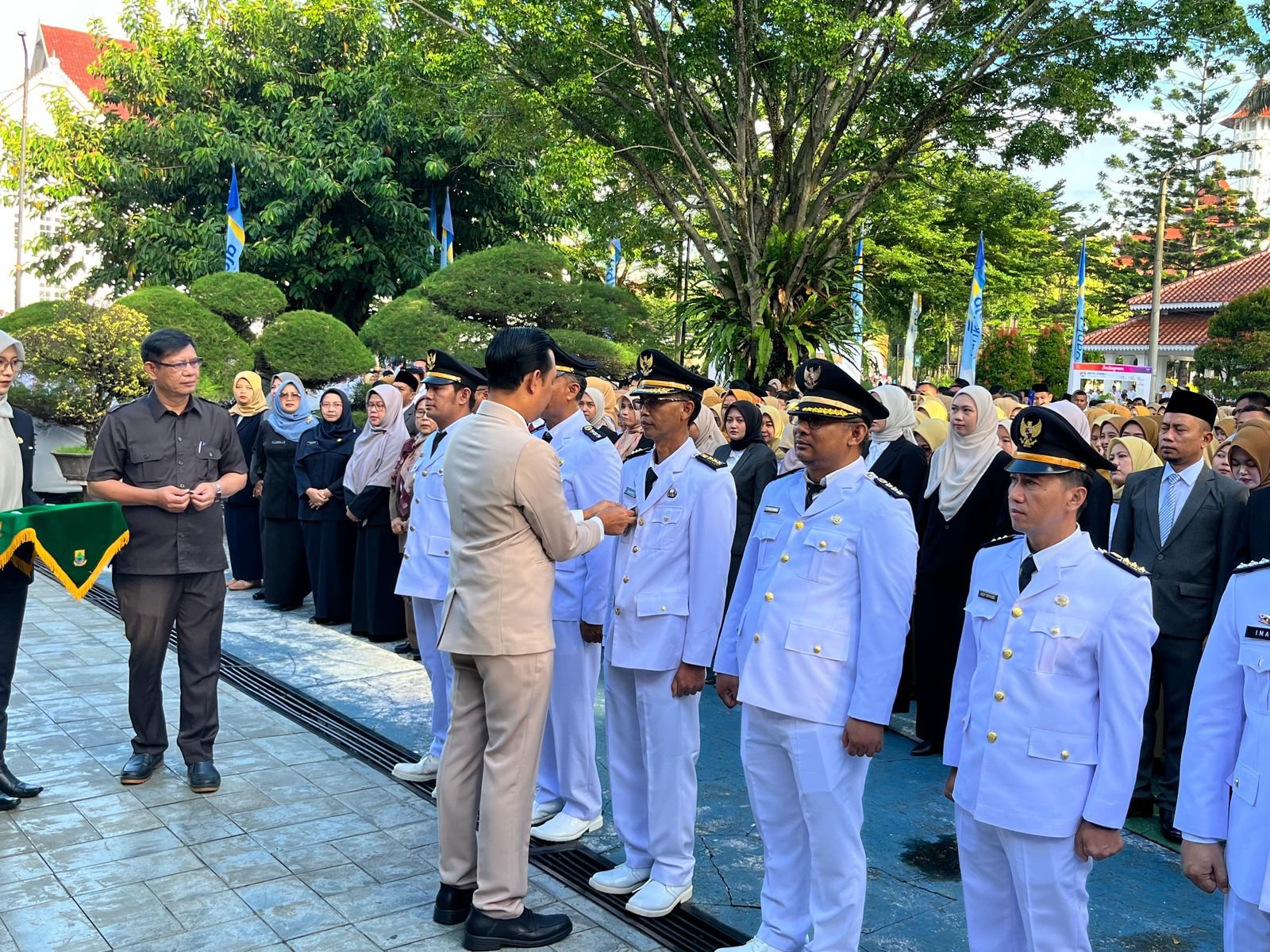 Bupati Cianjur Mohammad Wahyu Ferdian melantik puluhan pejabat struktural dan jabatan fungsional di lingkungan Pemeritah Kabupaten (Pemkab) Cianjur, Sabtu 20 Desember 2025.(Cianjur Ekspres/Fauzi Noviandi)