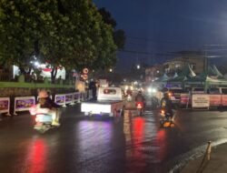 Jelang Malam Pergantian Tahun, Kawasan Tugu Lampu Gentur Cianjur Ramai