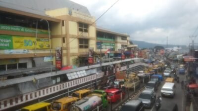 1.359 Angkot Cipanas Puncak Diliburkan Dua Hari