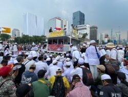 Reuni Akbar 212 di Monas, Usung Tema  Revolusi Akhlak untuk Selamatkan NKRI dari Penjahat dan Merdekakan Palestina dari Penjajah