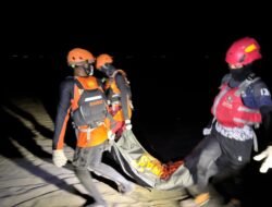 Tim SAR Akhirnya Temukan Jenazah Pelajar Asal Bandung yang Hilang di Pantai Jayanti Cianjur