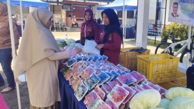 Dinas Tanaman Pangan, Hortikultura, Perkebunan, dan Ketahanan Pangan (DTPHPKP) Kabupaten Cianjur menggelar Agrishow di halaman kantor dinas, Jumat 5 Desember 2025.(Cianjur Ekspres/Moch Nursidin)