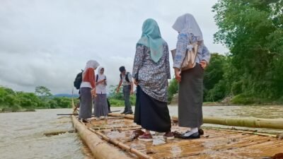 Janji Tangani Jembatan Cibuni yang Putus, Bupati Cianjur: Sudah Tahap Pengajuan