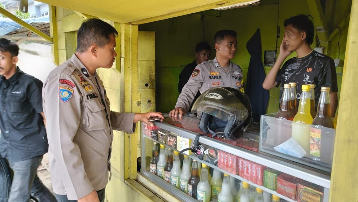 Kios Jamu di Sukaluyu Cianjur Kedapatan Jual Miras Oplosan