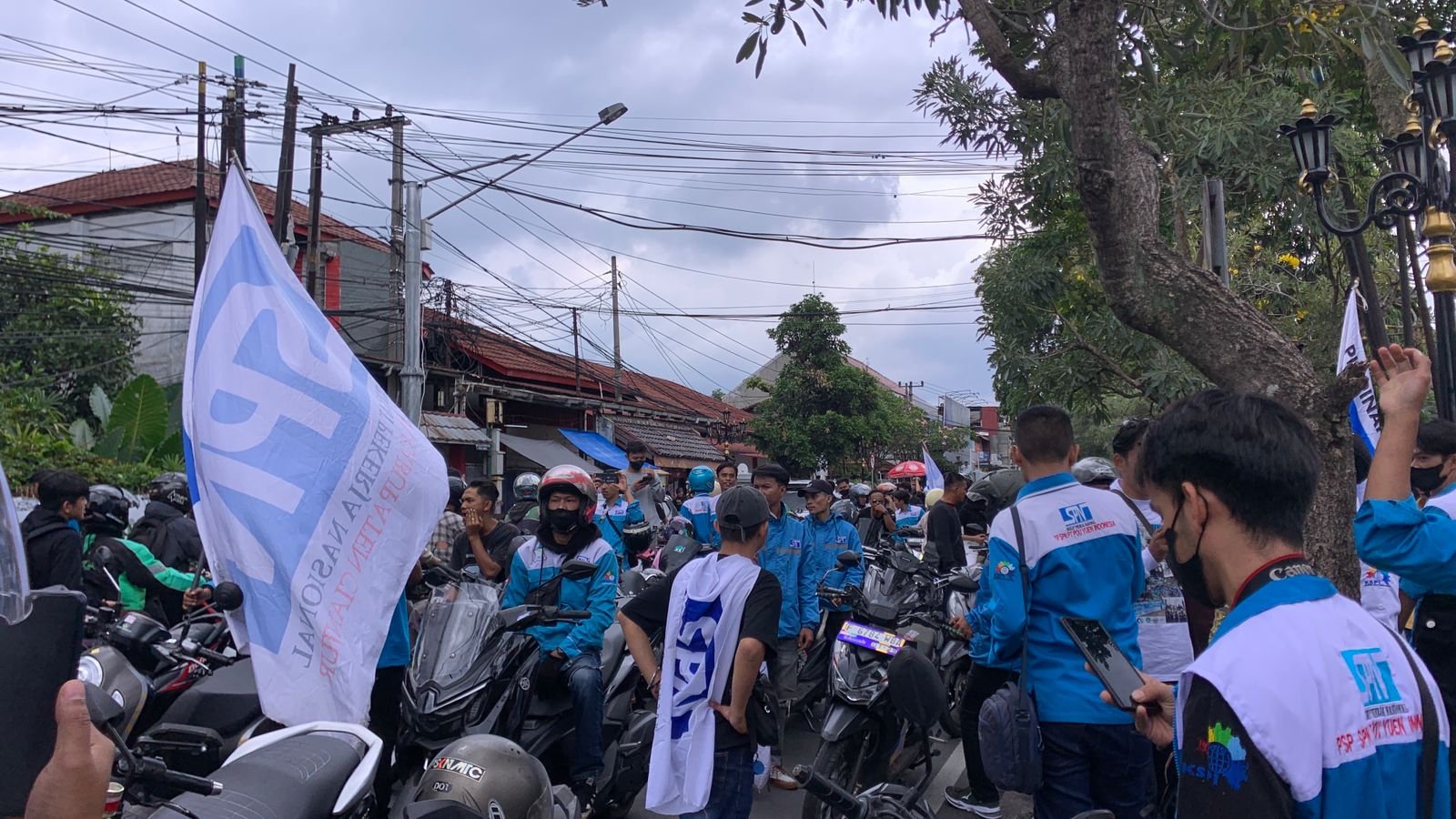 SPN Cianjur Gelar Aksi Unjuk Rasa di Kantor Pemkab Terkait UMK 2026