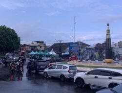 Jelang Libur Nataru, Arus Lalu lintas di Tugu Lampu Gentur Cianjur Mulai Ramai