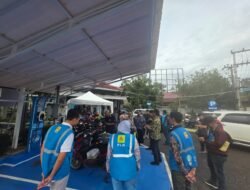 Manager PLN UP3 Cianjur Sapa Pengguna Motor Listrik saat Pengisian SPKLU di Masa Libur Nataru