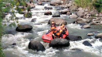 Hari Ketiga Pencarian Anak Terbawa Arus Sungai Cikundul Diperluas 13 Kilometer