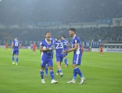 Adam Alis Mulai Pulih, Hodak Tetap Pantau Kebugaran Pemain PERSIB