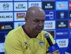 Hodak Minta Bobotoh Jadi Pemain ke-12 PERSIB Saat Hadapi PSM Makassar