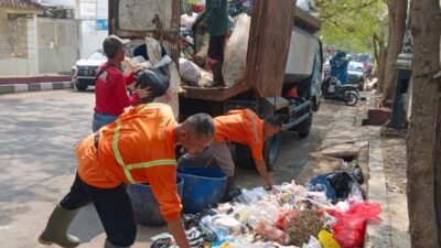 DLH Cianjur Siagakan 300 Petugas Kebersihan Selama Libur Nataru 