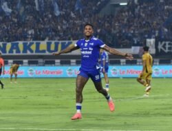 Bojan Hodak Puji Perkembangan Tanque, Lini Depan PERSIB Makin Produktif