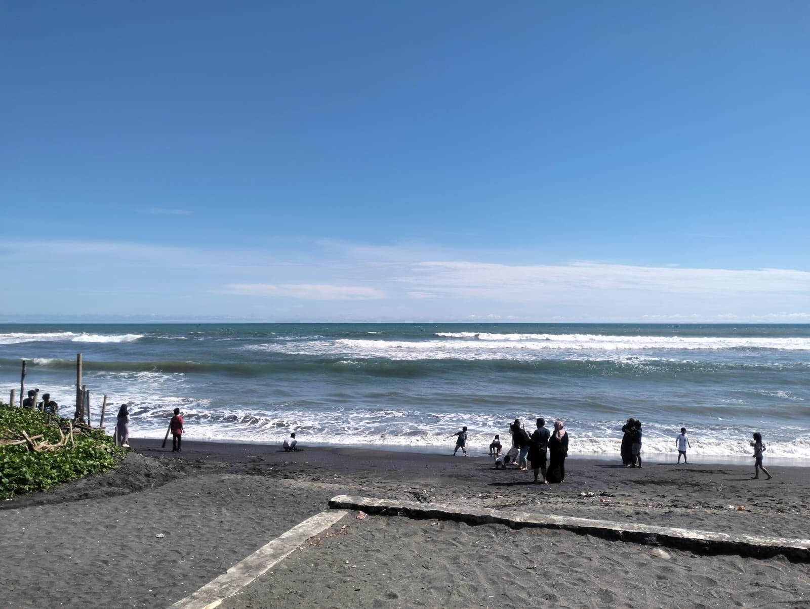 Pantai Apra Sindangbarang