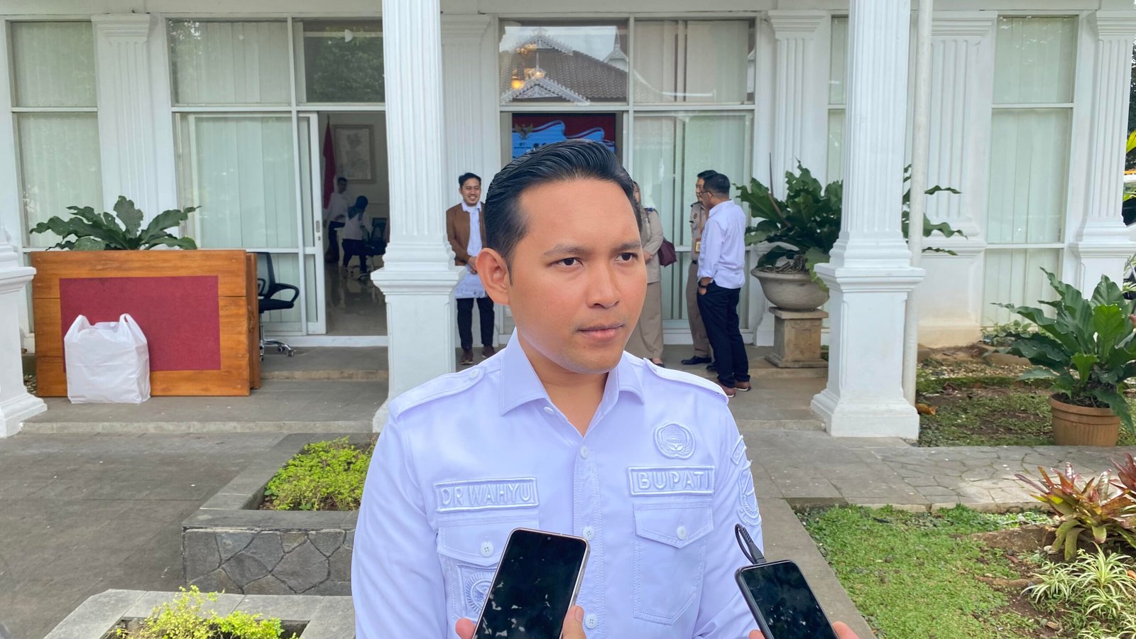 Bupati Cianjur, Mohammad Wahyu Ferdian