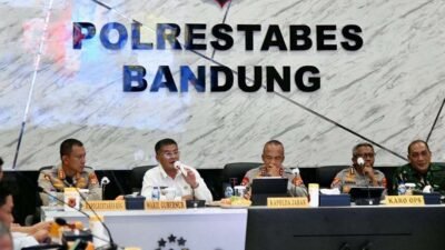 Jelang Laga Persib vs Persija, Wagub Jabar Imbau Bobotoh Gelar Nobar