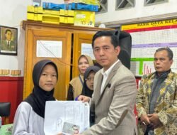 Anggota DPRD Cianjur Lukmanul Hakim Salurkan Beasiswa PIP ke 198 Siswa SDN Sindanglaya, Kepsek: Ini Rekor