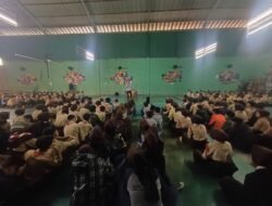 Kolaborasi Kelola Sampah melalui Ecobrick di SMPN 1 Cipanas