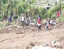 BMKG Intensifkan Operasi Modifikasi Cuaca untuk Dukung Evakuasi Longsor di Bandung Barat