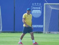 Bojan Hodak Optimistis PERSIB Mampu Hadapi Ratchaburi di 16 Besar ACL Two 2025/26