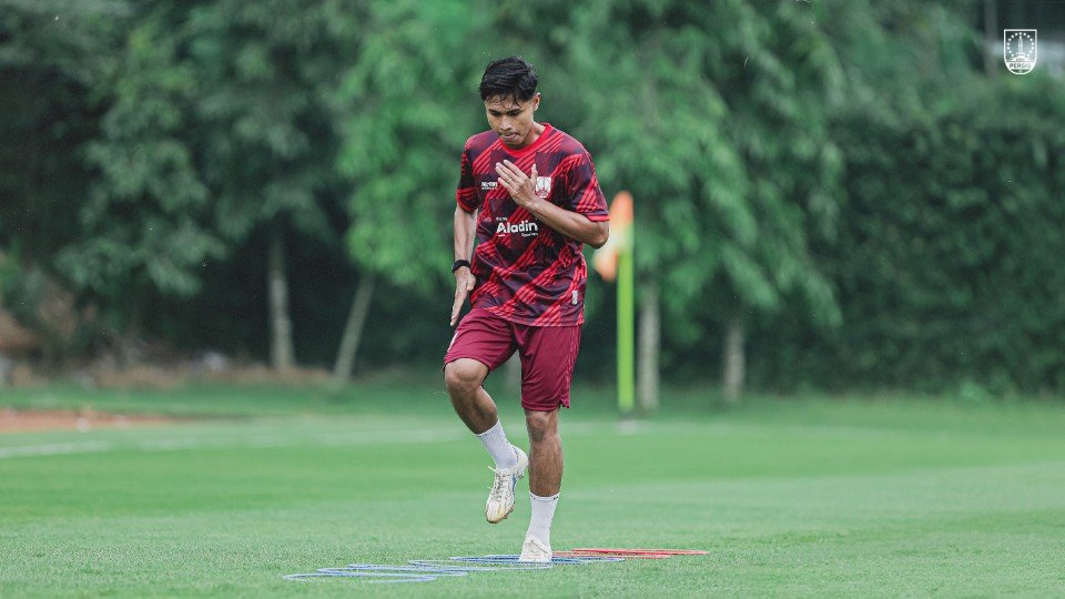 Persis Solo