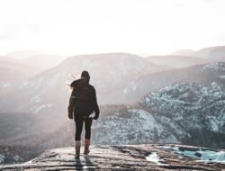 6 Penyebab Kaki Sakit Saat Naik Gunung dan Cara Menghindarinya