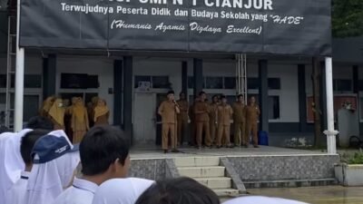 SMPN 1 Cianjur resmi membuka rangkaian kegiatan pendidikan budi pekerti yang akan berlangsung hingga menjelang Idul Fitri.(Cianjur Ekspres/Moch Nursidin)