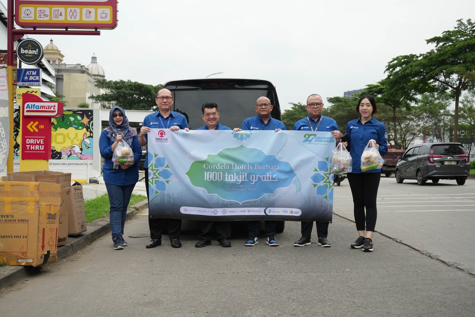 Sebagai wujud kepedulian sosial di bulan penuh berkah, OHM juga mengadakan kegiatan “Tajil on The Road” pada 24 Februari 2026 dengan membagikan 1.000 paket tajil gratis kepada masyarakat.