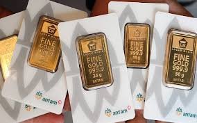 harga emas hari ini, harga emas 12 agustus 2026, harga emas antam, harga emas pegadaian, emas antam, emas pegadaian, investasi emas, emas hari ini, harga logam mulia, harga emas terbaru, investasi emas 2026, harga emas per gram