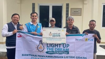 PLN Cianjur Nyalakan Harapan Lewat Light Up The Dream untuk Masjid Jami Tijanul Huda