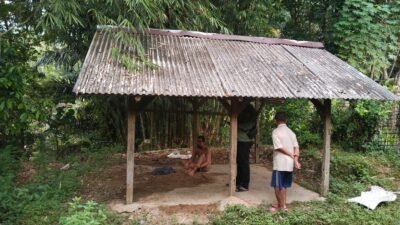 Adun Dirantai Sejak SMP oleh Keluarga: Sering Mengamuk dan Rusak Rumah Warga