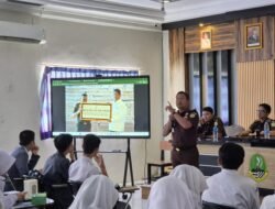 Jaksa Masuk Sekolah, Kejari Cianjur Beri Edukasi Hukum di SMKN 1 Cianjur