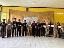 Mahasiswa PPK STAI Kharisma Tutup Kegiatan di MA Al-Badriyah Bersama Peringatan Poe Basa Indung
