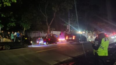 Polisi Putar Balik Kendaraan Pawai Beduk di Tugu Kuda Kosong Sukaluyu Cianjur, Dialihkan ke Jalur Alternatif