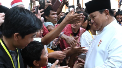 Open House Lebaran di Istana, Presiden Prabowo Disambut Antusias Ribuan Warga