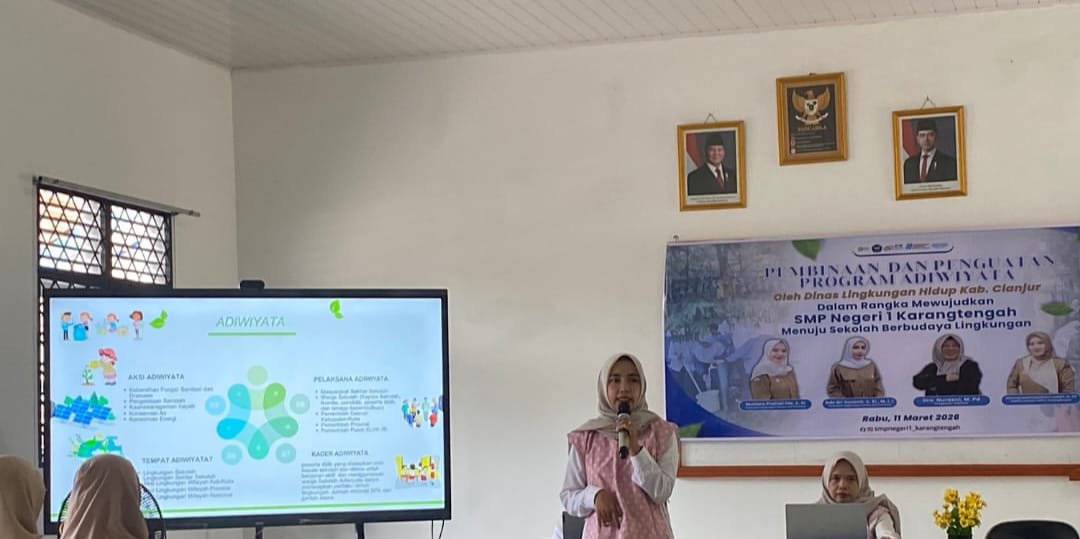DLH Cianjur Berikan Arahan dalam Kegiatan Pembinaan dan Penguatan Program Sekolah Adiwiyata di SMPN 1 Karangtengah