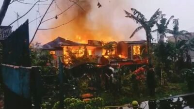 Belasan Rumah di Cipanas Cianjur Ludes Terbakar, Diduga Akibat Kebocoran Gas