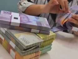 Doa Saat Menerima Rezeki dan THR, Mengharap Berkah dari Allah