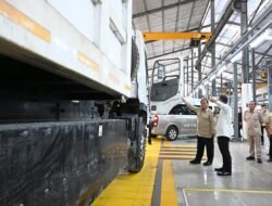 Prabowo Resmikan Pabrik Perakitan Kendaraan Listrik, Mensesneg: Transformasi Indonesia Menuju Energi Terbarukan