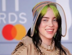 Billie Eilish Bikin Heboh Coachella 2026 dan Siapkan Film Konser 3D Inovatif