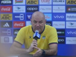 Bojan Hodak Pastikan PERSIB Siap Hadapi Arema FC di GBLA
