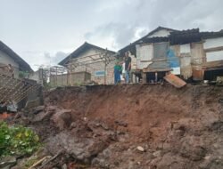 Satu Rumah Rusak di Gekbrong Cianjur Rusak Terdampak Longsor