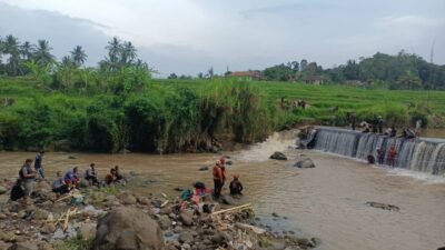 Tenggelam saat Berenang di Sungai, Anak 9 Tahun di Cilaku Cianjur Ditemukan Meninggal Dunia