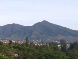 Gunung Gede Pangrango Dibuka Lagi 13 April, Pendaki Wajib Pakai Gelang RFID