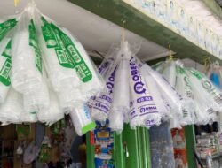 Harga Plastik di Cianjur Naik Drastis, Pemerhati Ekonomi: Berdampak Signifikan Terhadap UMKM