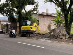 Pemkab Cianjur Lakukan Normalisasi Drainase Usai Bencana Banjir di Cibeber